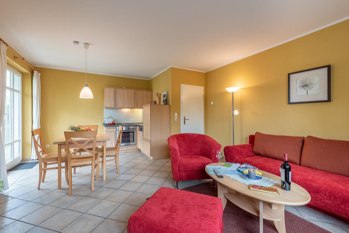 Wohnzimmer und Essecke Wohnung 1